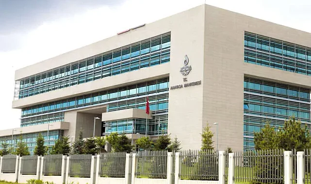 Anayasa Mahkemesi'nden 'Yeni Parti'ye süre!