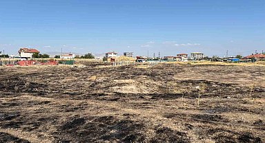 Ankara'da otluk alanda çıkan yangın söndürüldü