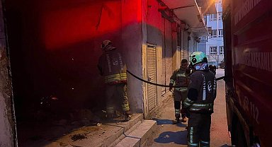 Antakya'da metruk iş yerinde yangın çıktı