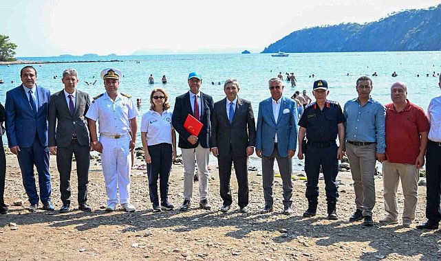 Antalya'da deniz bariyerleri ve çöp kaparlar hayata geçiriliyor