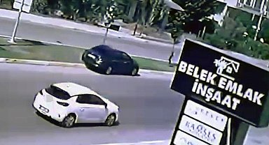 Antalya'da direksiyon başında fenalaşan sürücü hayatını kaybetti