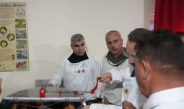 Ardahan'da üreticilere Arıcılık, hayvancılık ve ÇKS bilgilendirmesi