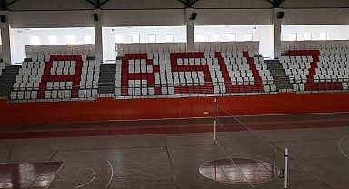 Arsuz'da 6 bin 846 metrekarelik kapalı spor salonunda sona gelindi