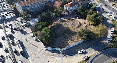 Avcılar'da 2019 depreminde hasar aldığı gerekçesiyle İBB tarafından yıktırılan Hacı Ahmet Tükenmez Camii 7 yıldır yapılmadı
