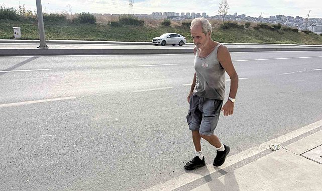 Avcılarlı 68 yaşındaki 'Forrest Gump' 6 yıldır günde 30 kilometre yürüyor