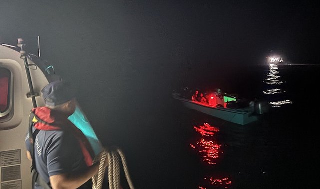Aydın'da 14 düzensiz göçmen, 1 göçmen kaçakçısı yakalandı