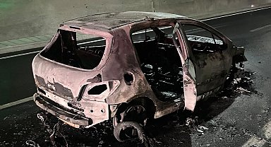 Ayvacık'taki Troya tünelinde otomobil yangını