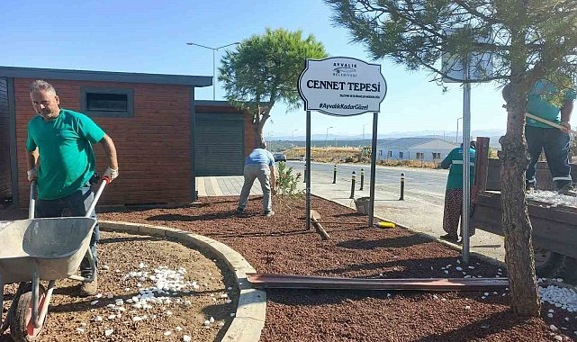 Ayvalık Belediyesi Park Bahçeler Müdürlüğü çalışanlarının mesaisi bitmiyor