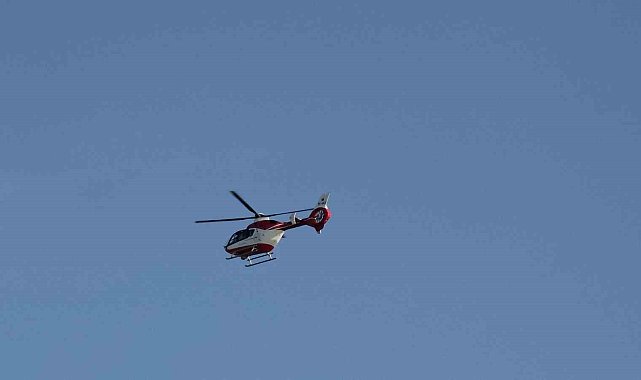 Bahçesaray'da perikardit hastası helikopter ambulansla Van'a sevk edildi