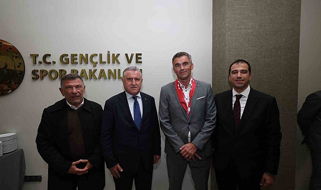 Bakan Bak, Avrupa Okul Sporları Federasyonu heyetini kabul etti