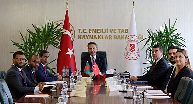 Bakan Bayraktar, Bangladeş'in Ankara Büyükelçisi Haq'ı kabul etti