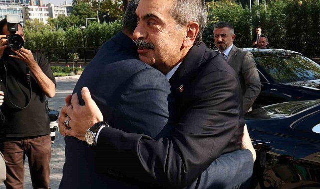 Bakan Çiftçi: "Okullarımızda 31 bin tane bahçe görevlisi istihdam etmiş olduk"