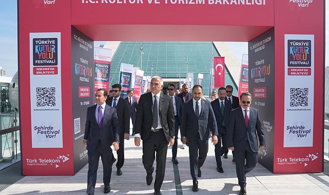Bakan Ersoy başkentte startı verdi, Ankara kültür yolu festivali başladı