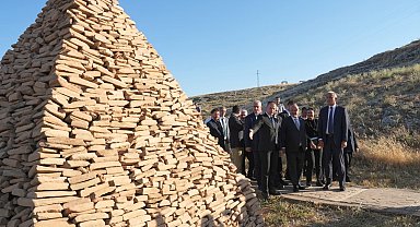 Bakan Ersoy, Perre Antik Kenti'nde yürütülen çalışmaları yerinde inceledi