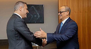 Bakan Fidan, İİT Genel Sekreteri Ahmed ile bir araya geldi