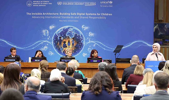 Bakan Göktaş: "Çocukların güvenliği en başından itibaren dijital sistemlerin içine yerleştirilmelidir"