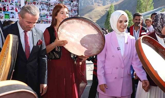 Bakan Göktaş: "Güçlü aileler, güçlü gelecek demek"