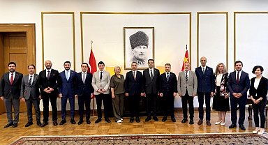 Bakan Kacır, Çinli mevkidaşı Yin Hejun ile görüştü