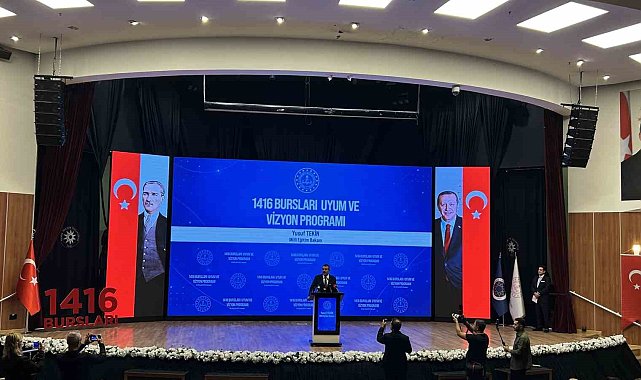 Bakan Tekin, yurt dışına gidecek bursiyer öğrencilerle bir araya geldi: "Sizi aynı zamanda bir Türkiye Cumhuriyeti elçisi olarak gönderiyoruz"