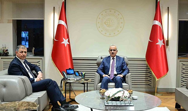 Bakan Uraloğlu, İzmir Büyükşehir Belediye Başkanı Tugay'ı kabul etti