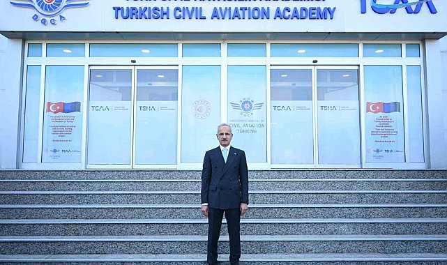 Bakan Uraloğlu: "2030 yılı hedefimiz sürdürülebilir havacılık yakıtı ile karbondioksit emisyonunu yüzde 5 oranında azaltmaktır"