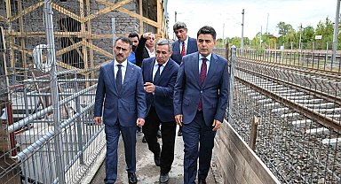 Bakan Yardımcısı Boyraz, tarihi garda restorasyon çalışmarını inceledi