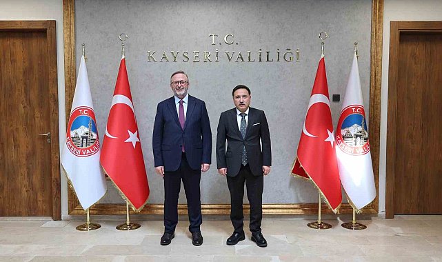 Bakan Yardımcısı Yılmaz'dan Vali Çiçek'e ziyaret