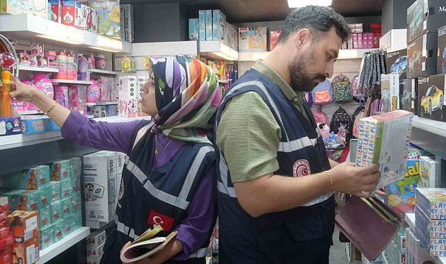Balıkesir'de kırtasiyeler denetleniyor