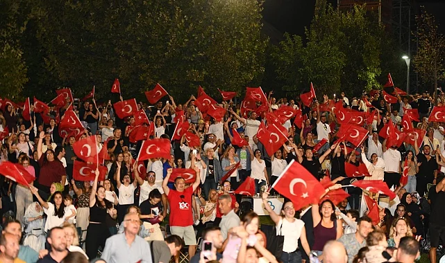 Balıkesir'de kurtuluş coşkusu şampiyonluk sevinciyle taçlandı