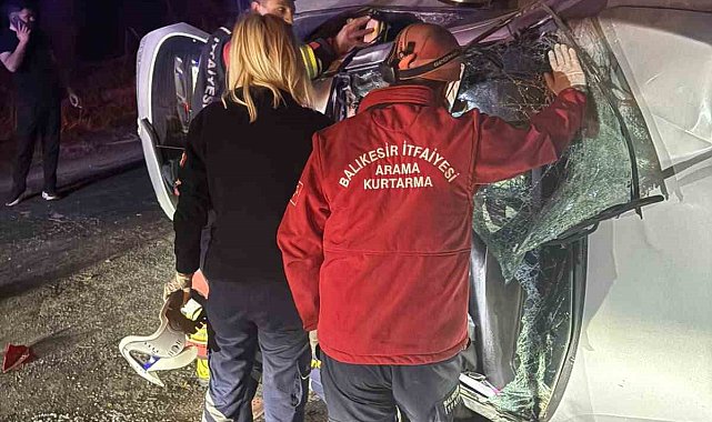 Balya'da otomobil şarampole uçtu: 2 yaralı