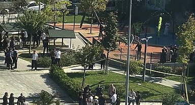 Başakşehir'de iki kişi sokak ortasında silahlı saldırıya uğradı. Olay yerine çok sayıda polis ekibi ve sağlık ekipleri sevk edildi. Yaralılar sağlık ekiplerinin ilk müdahalesinin ardından hastaneye kaldırıldı.