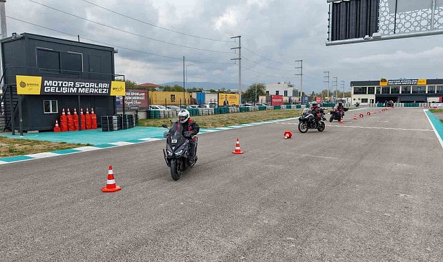 Başiskele'de motosiklet sürücülerine ücretsiz eğitim