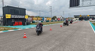 Başiskele'de motosiklet sürücülerine ücretsiz eğitim