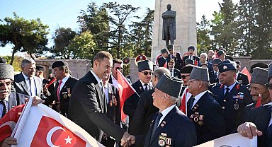 Başkan Ahmet Akın'dan Gaziler günü mesajı