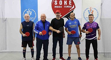 Başkan Arıkan, Söke Belediyesporlu masa tenisçilerin antrenmanına katıldı