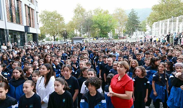 Başkan Aydın öğrencilerin ilk gün heyecanını paylaştı