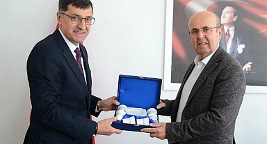 Başkan Kahveci'den Kırşehir Belediye Başkanı Ekicioğlu'na ziyaret