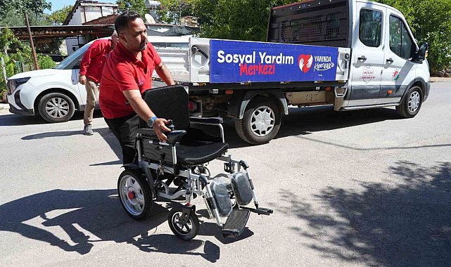 Başkan Kocagöz engelli vatandaşın akülü sandalye talebini saatler içinde yerine getirdi