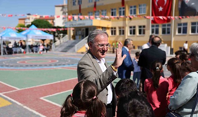 Başkan Özdoğan, öğrencilerin yeni dönem heyecanına ortak oldu