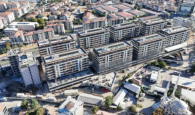 Başkan Taşkın, eski hal binası alanındaki projeyi inceledi