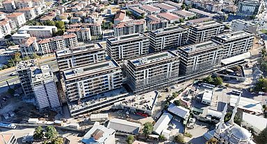 Başkan Taşkın, eski hal binası alanındaki projeyi inceledi