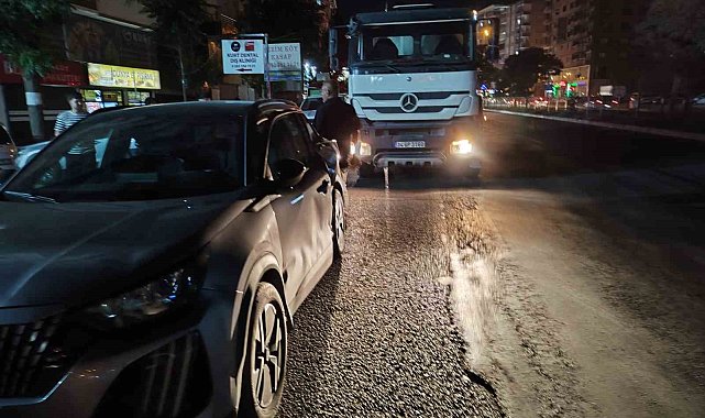 Batman'da beton mikseri ile otomobil çarpıştı