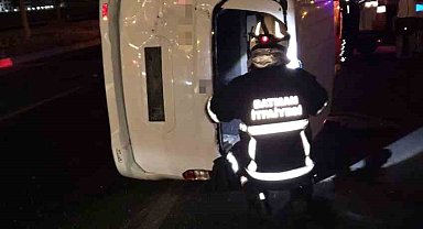 Batman'da hafif ticari araç ile otomobil çarpıştı: 2 yaralı