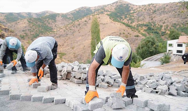 Battalgazi Belediyesinden Kamıştaş'a yol düzenlemesi