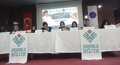 Bayburt Fen Lisesinde Cengiz Dağcı paneli düzenlendi