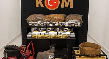 Bayburt'ta 38 kilo açık tütün ve 18 bin 240 makaron ele geçirildi