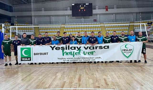Bayburt'ta kurumlar arası voleybol turnuvası düzenlendi