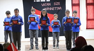 Bayburt'ta öğrencilerden 'Gaziler Günü' programı