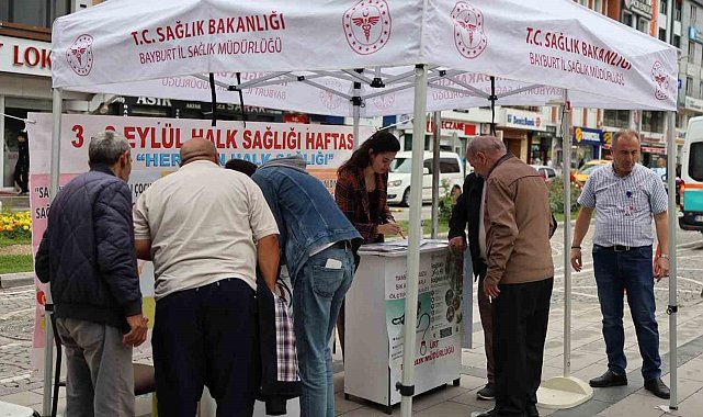 Bayburt'ta vatandaşlara ücretsiz sağlık taraması yapıldı