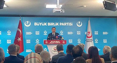 BBP Başkanı Destici: "Orduyla, teröristle, savaşla, silahla yapamadıklarını bu sefer LGBT dernekleri vasıtasıyla aile kurumlarımıza saldırıyorlar"